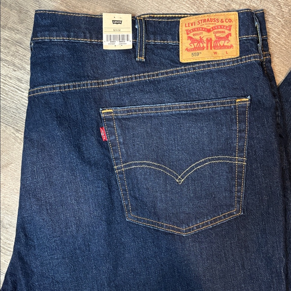 Levi's Men's 559 52 x 32  Dark Blue Relaxed  Fit Jeans Straight Leg Big & Tall